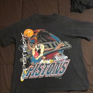 Vintage Detroit Pistons shirt